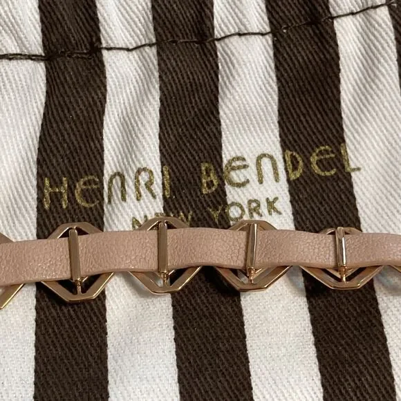 Henri Bendel Wrap Choker Necklace NWT MSRP 98.00 Tan  Leather‎ Gold Tone Pendant - Picture 5 of 10